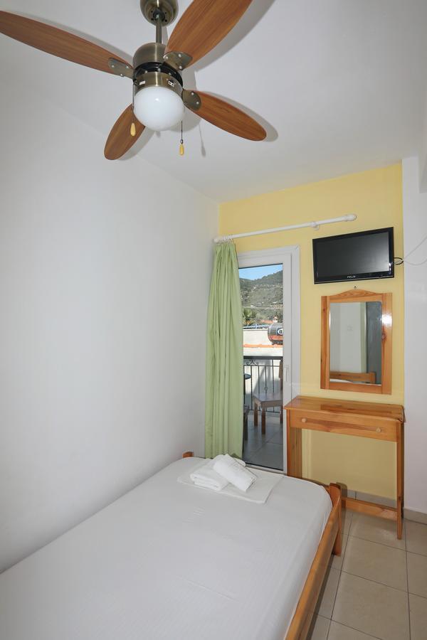 Hotel Aggeliki Skopelos Town Exterior foto